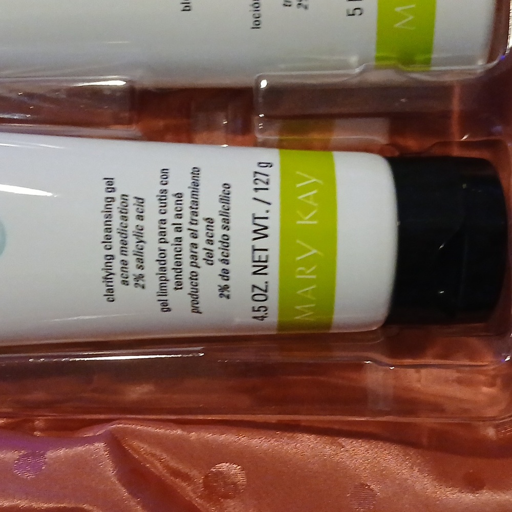 MK Clear Proof Acne System 4pc Set Exp. 01/28 - Picture 4 of 7
